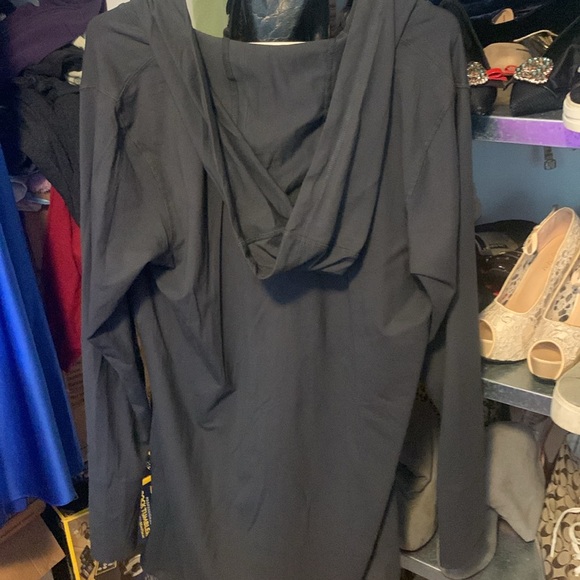 NWT plus size small carbon coloured stretchy hoodie. Thumb holes, athletic style - Picture 4 of 5